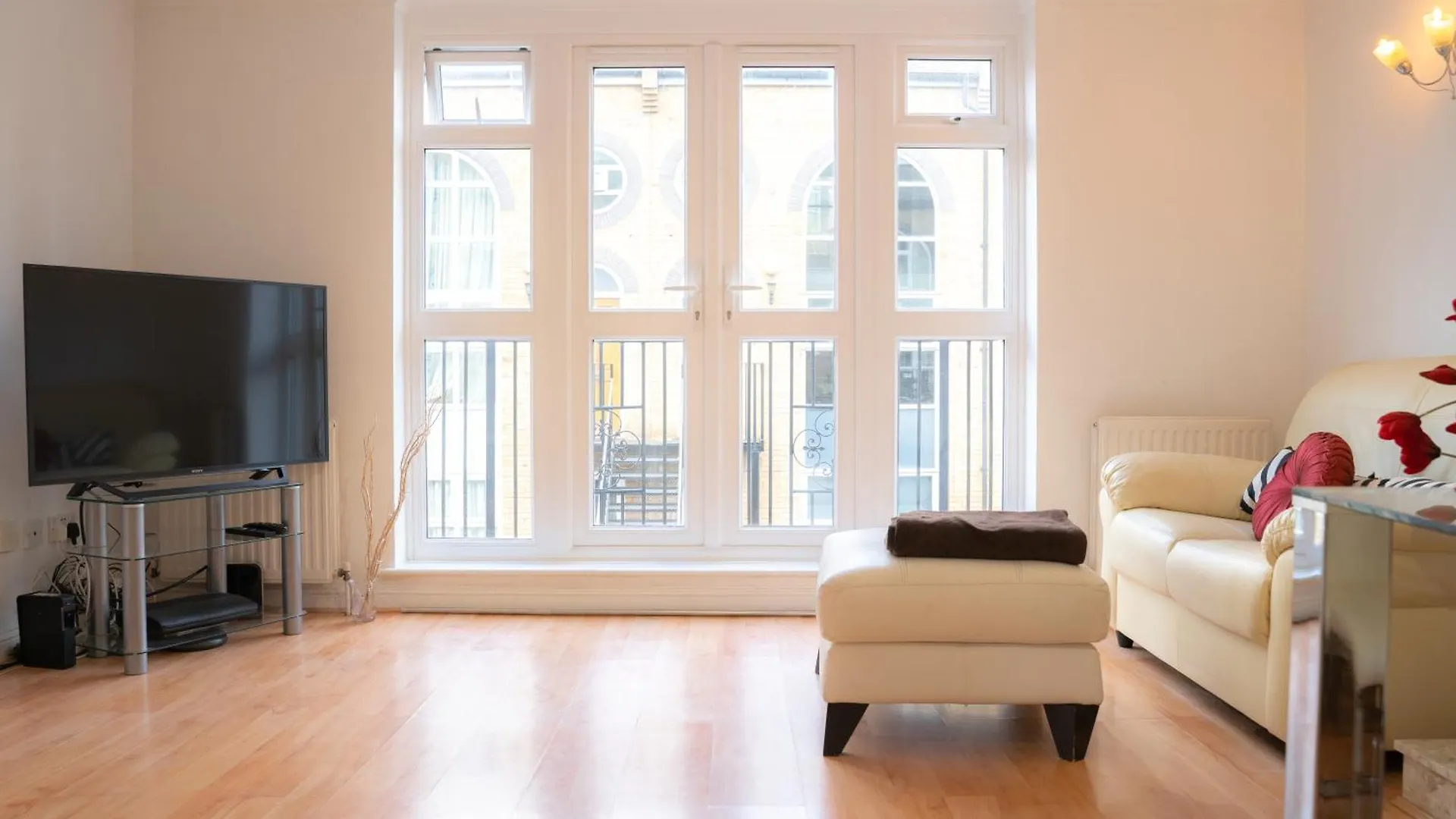 ロンドン Modern Tower Bridge 3Br Houseヴィラ
